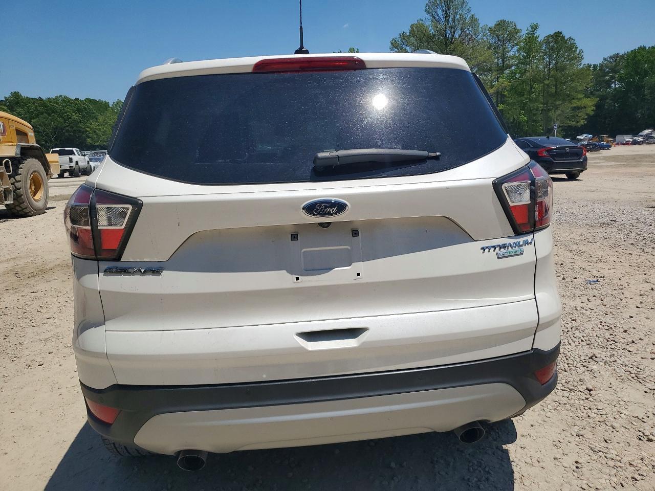 2017 Ford Escape Titanium - Image 6