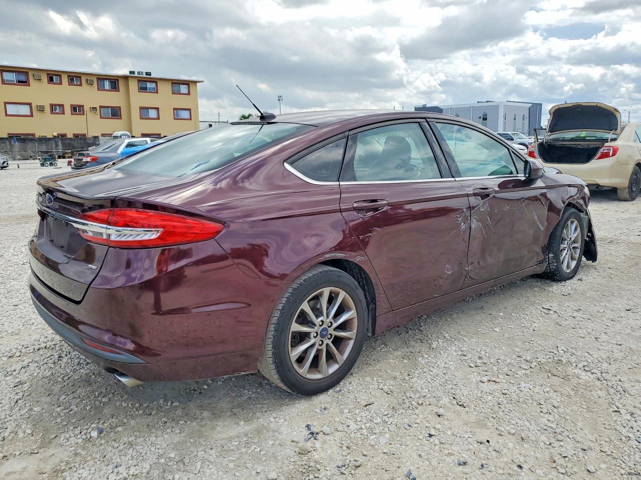 2017 Ford Fusion Se - Image 3
