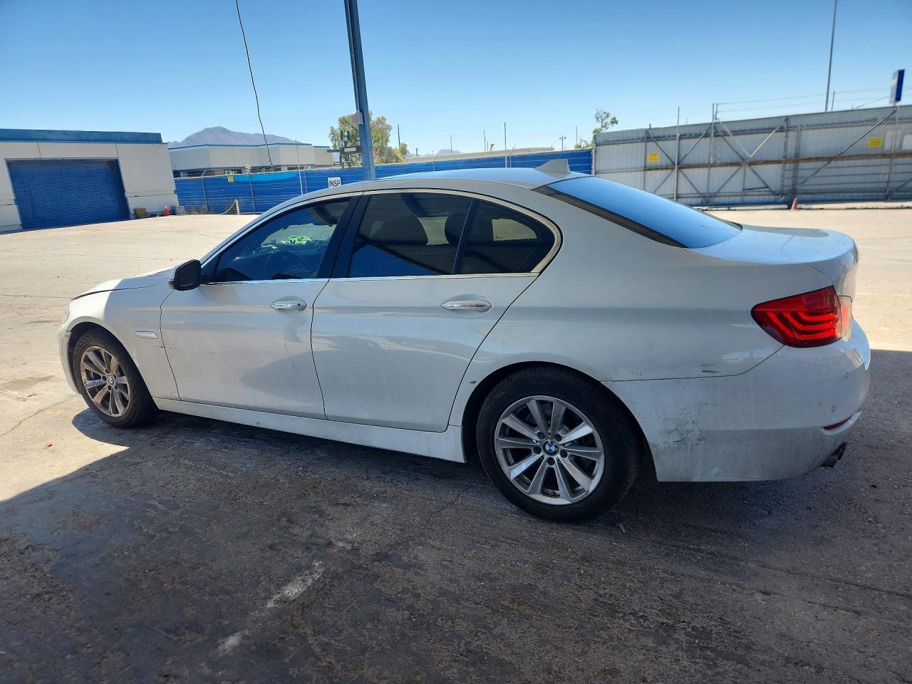 2016 BMW 528 I - Image 2