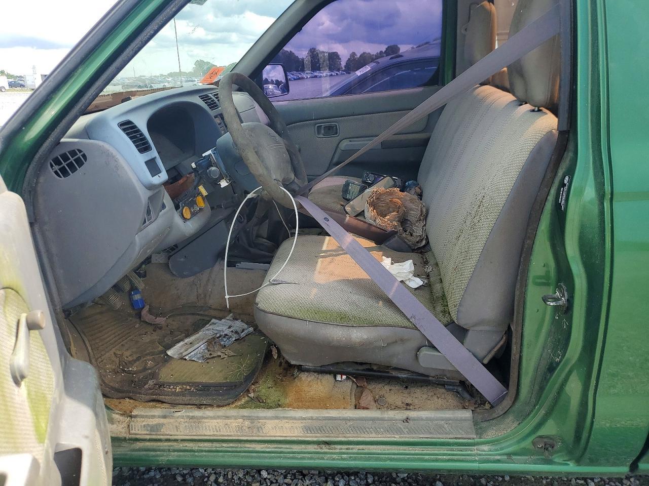 1998 Nissan Frontier - Фото 7