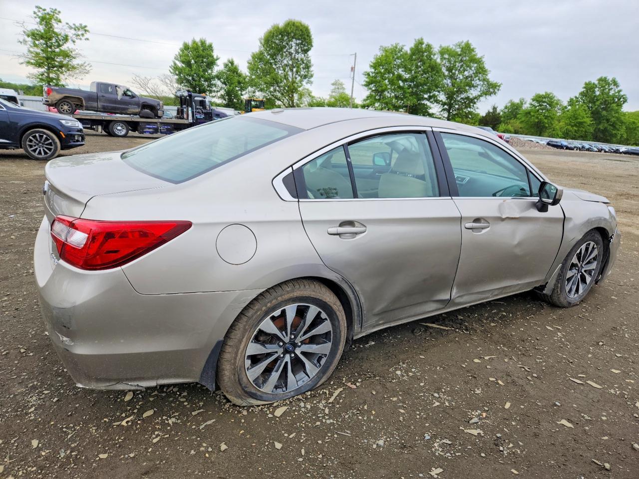 2015 Subaru Legacy 2.5I Premium - Фото 3