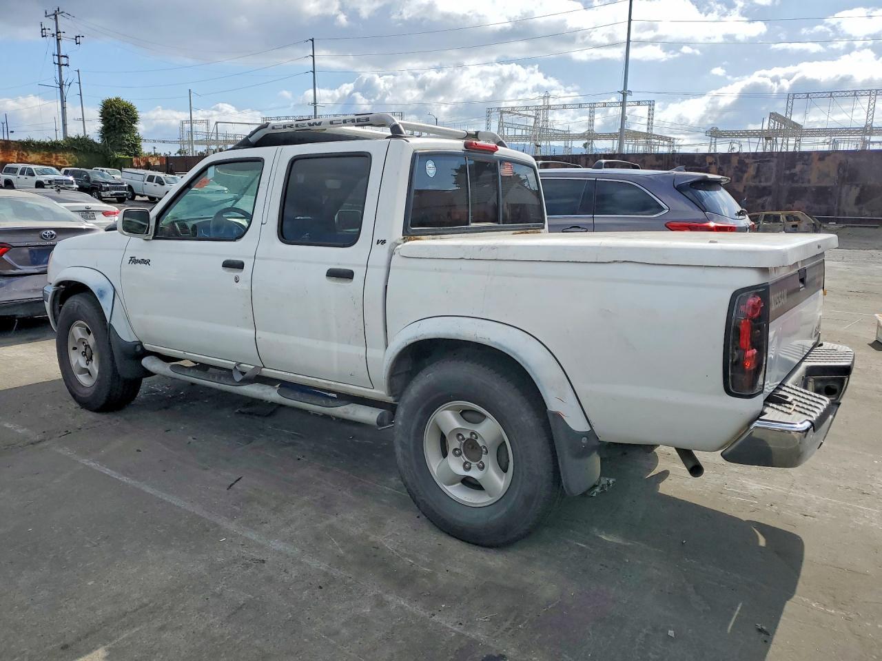 2000 Nissan Frontier - Image 2