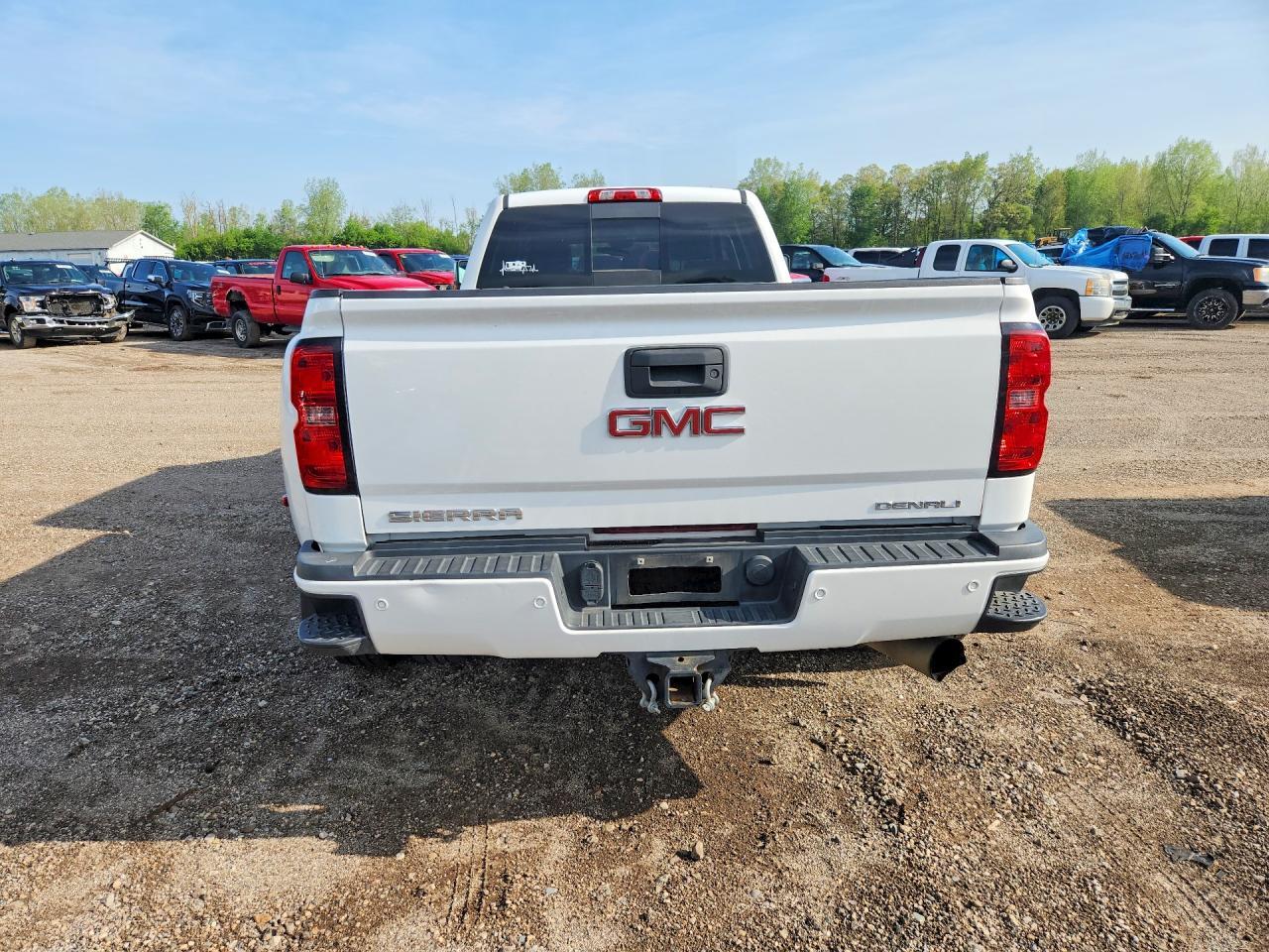 2015 GMC Sierra K3500 Denali - Image 6