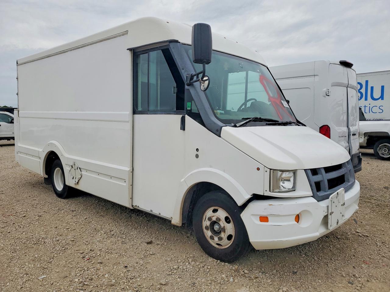 2015 Isuzu Reach Npr - Фото 4