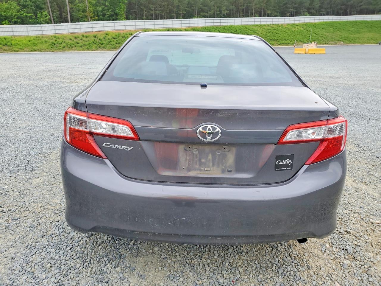 2014 Toyota Camry L - Фото 6
