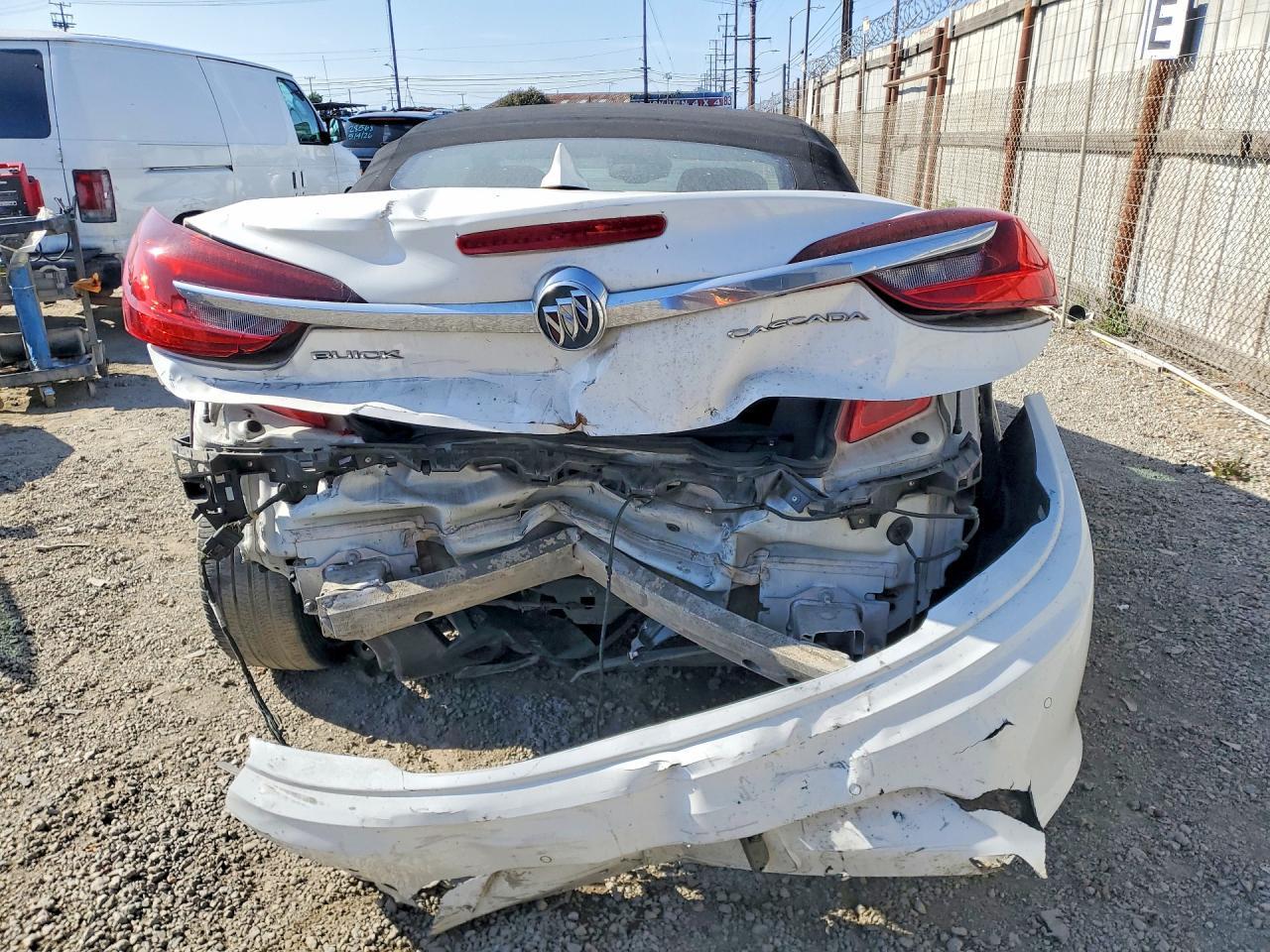 2018 Buick Cascada - Фото 6
