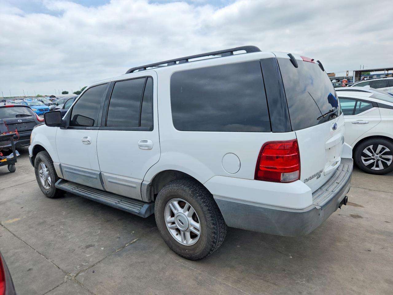 2005 Ford Expedition Xlt - Фото 2
