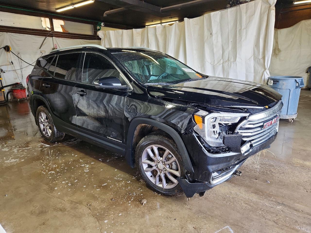 2024 GMC Terrain Slt - Image 4