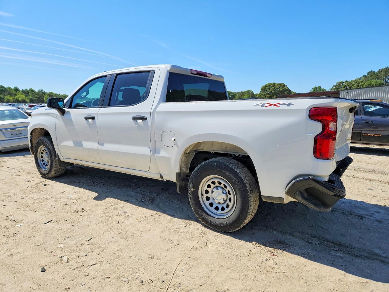 2025 Chevrolet Silverado K1500 - Фото 2