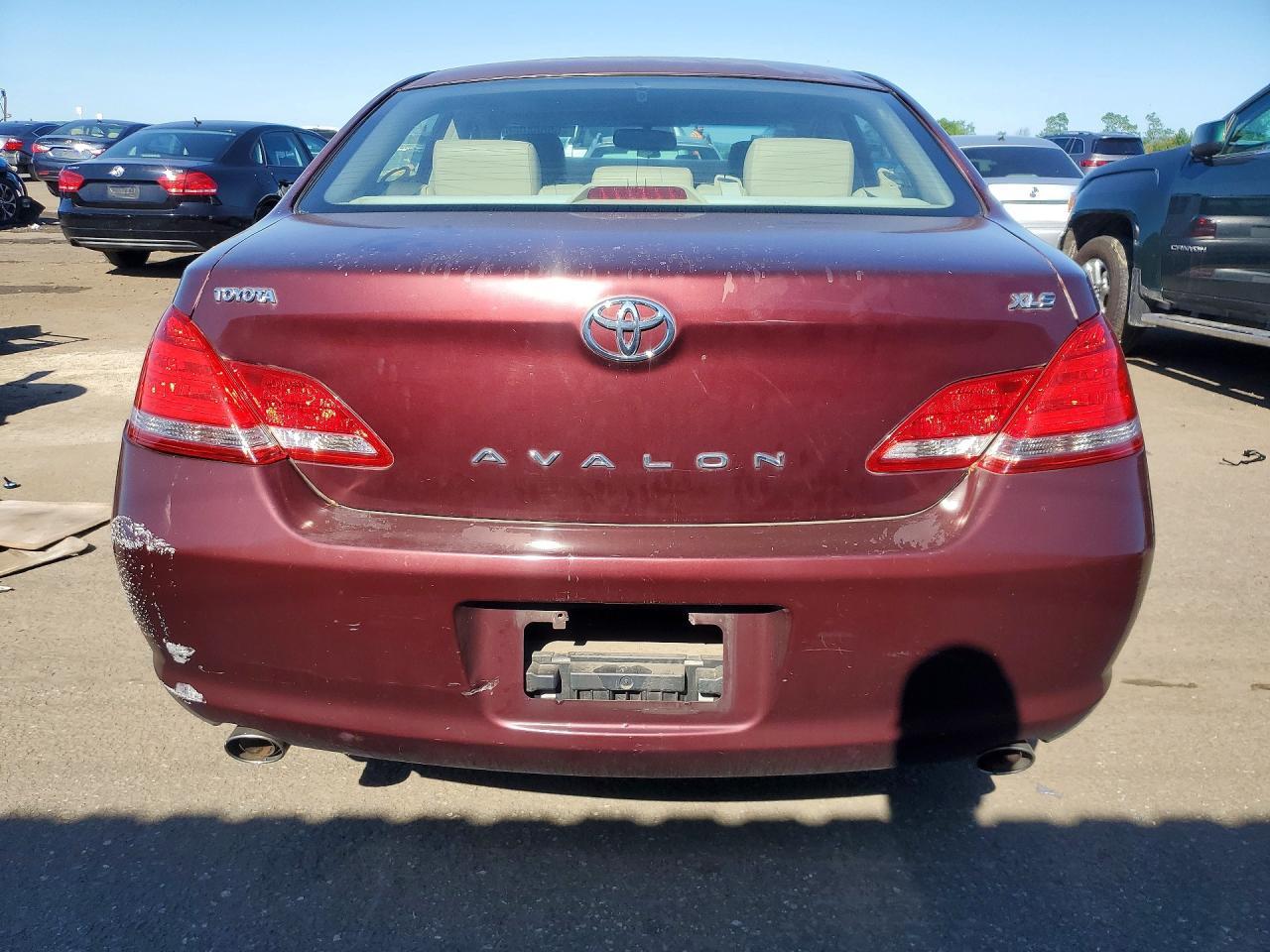 2006 Toyota Avalon Xls - Image 6