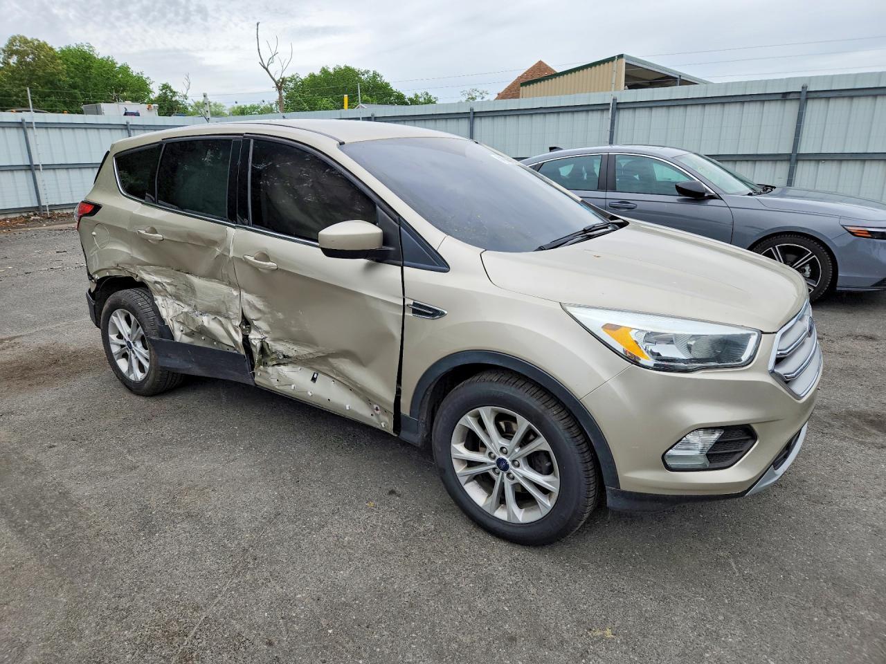 2017 Ford Escape - Фото 4