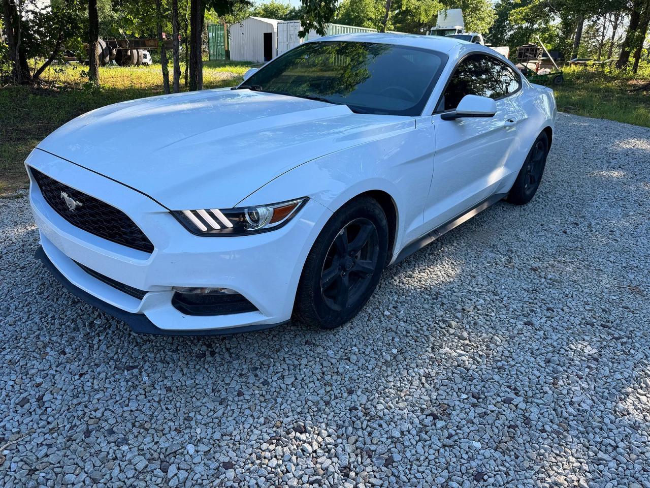 2016 Ford Mustang - Фото 2