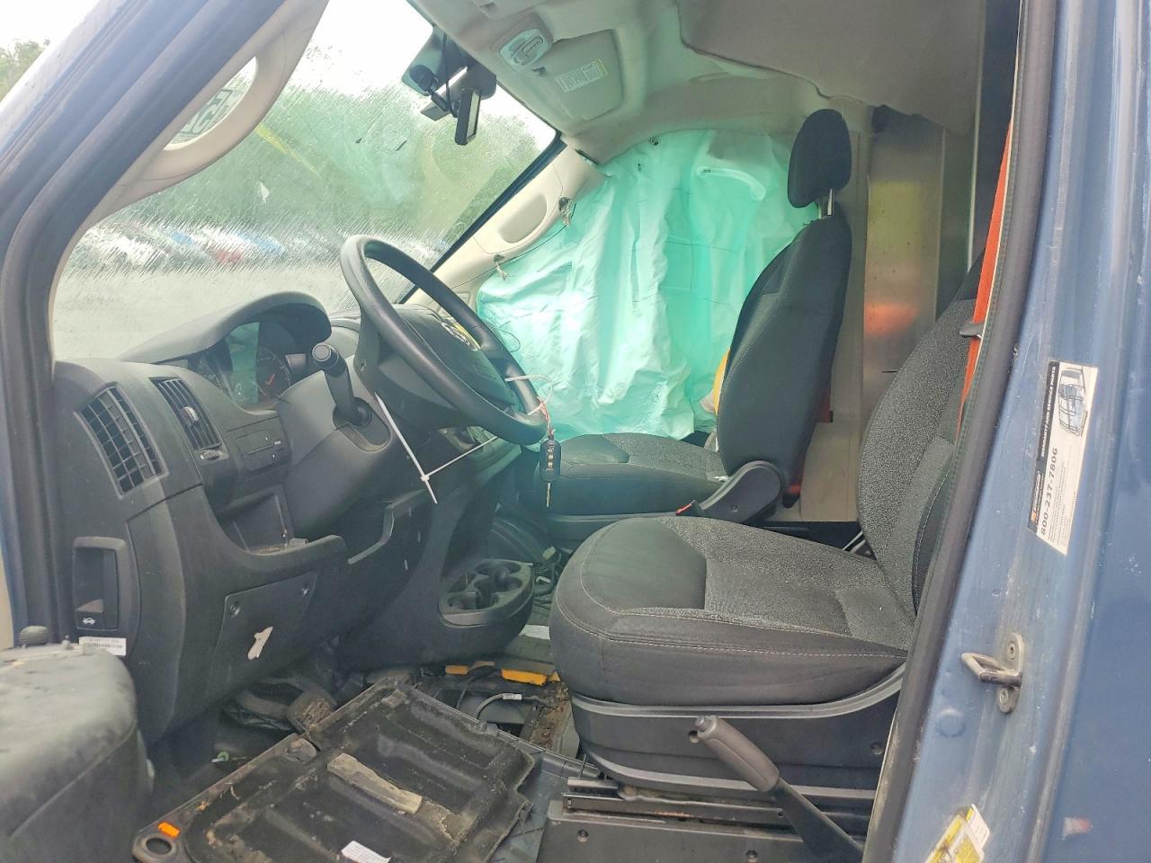 2020 Ram Promaster 3500 Delivery Van - Фото 7
