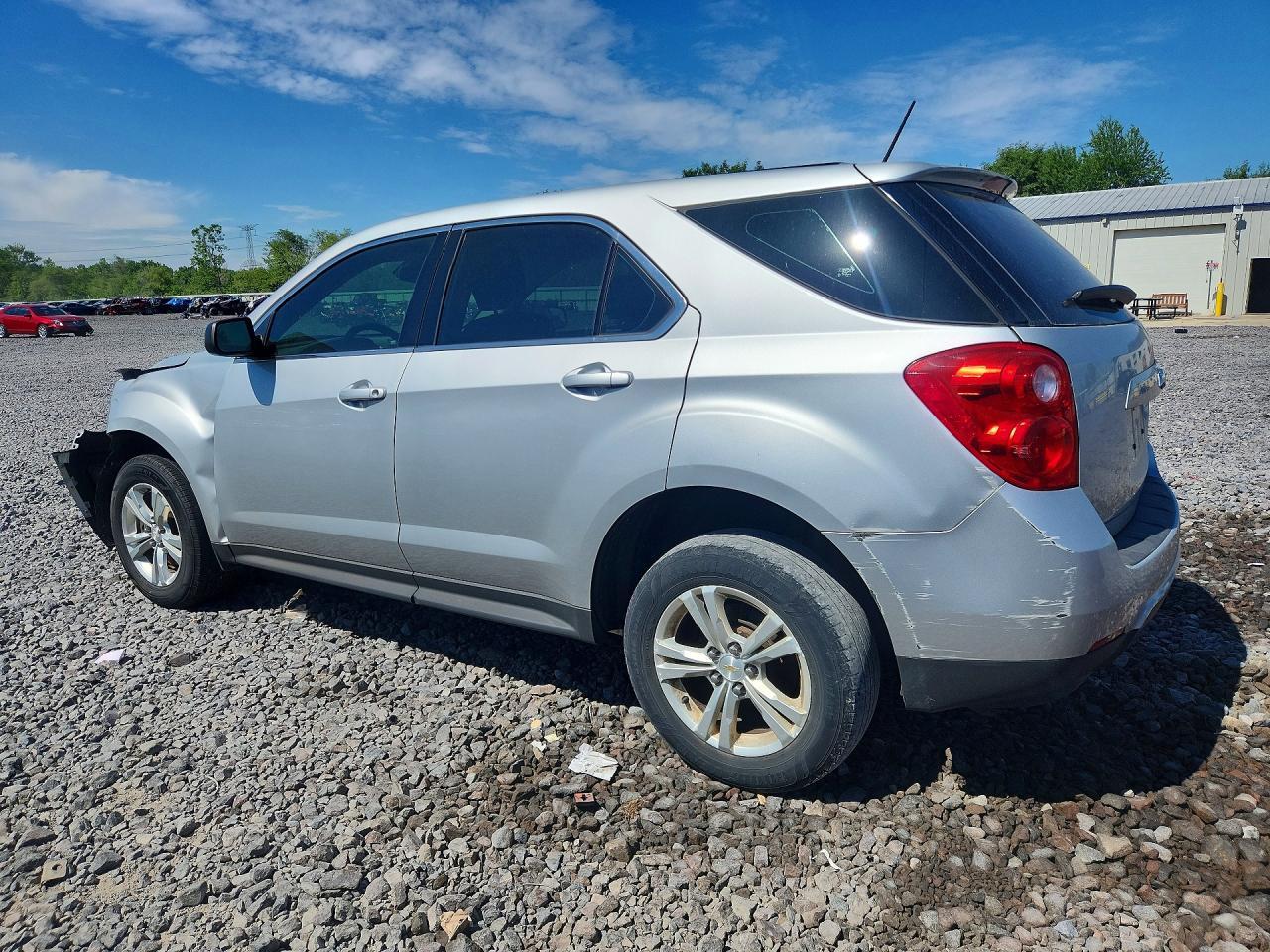 2015 Chevrolet Equinox Ls - Фото 2