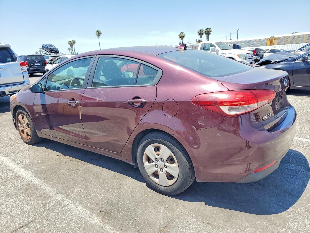 2018 Kia Forte - Фото 2