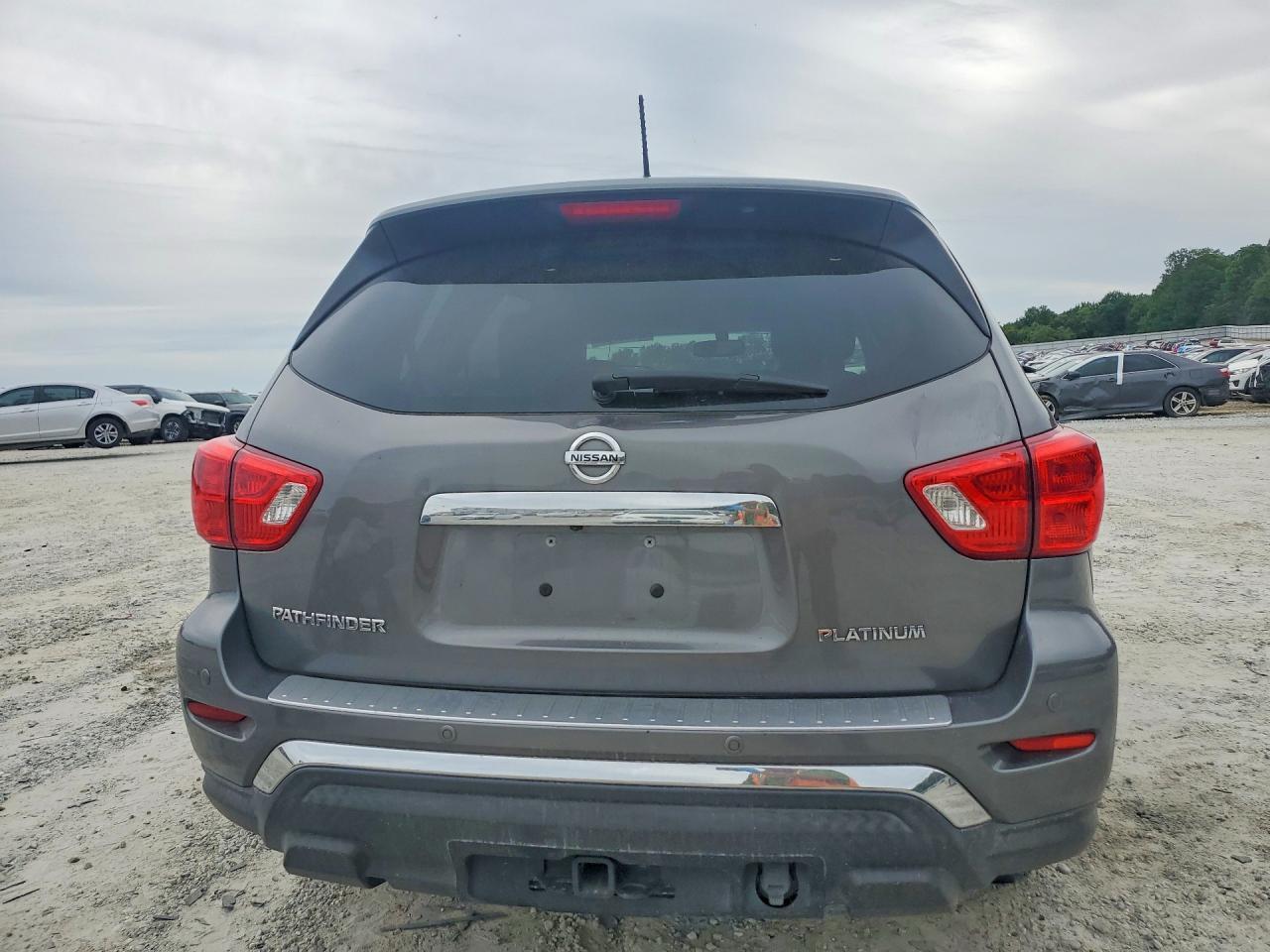 2017 Nissan Pathfinder Platinum - Фото 6
