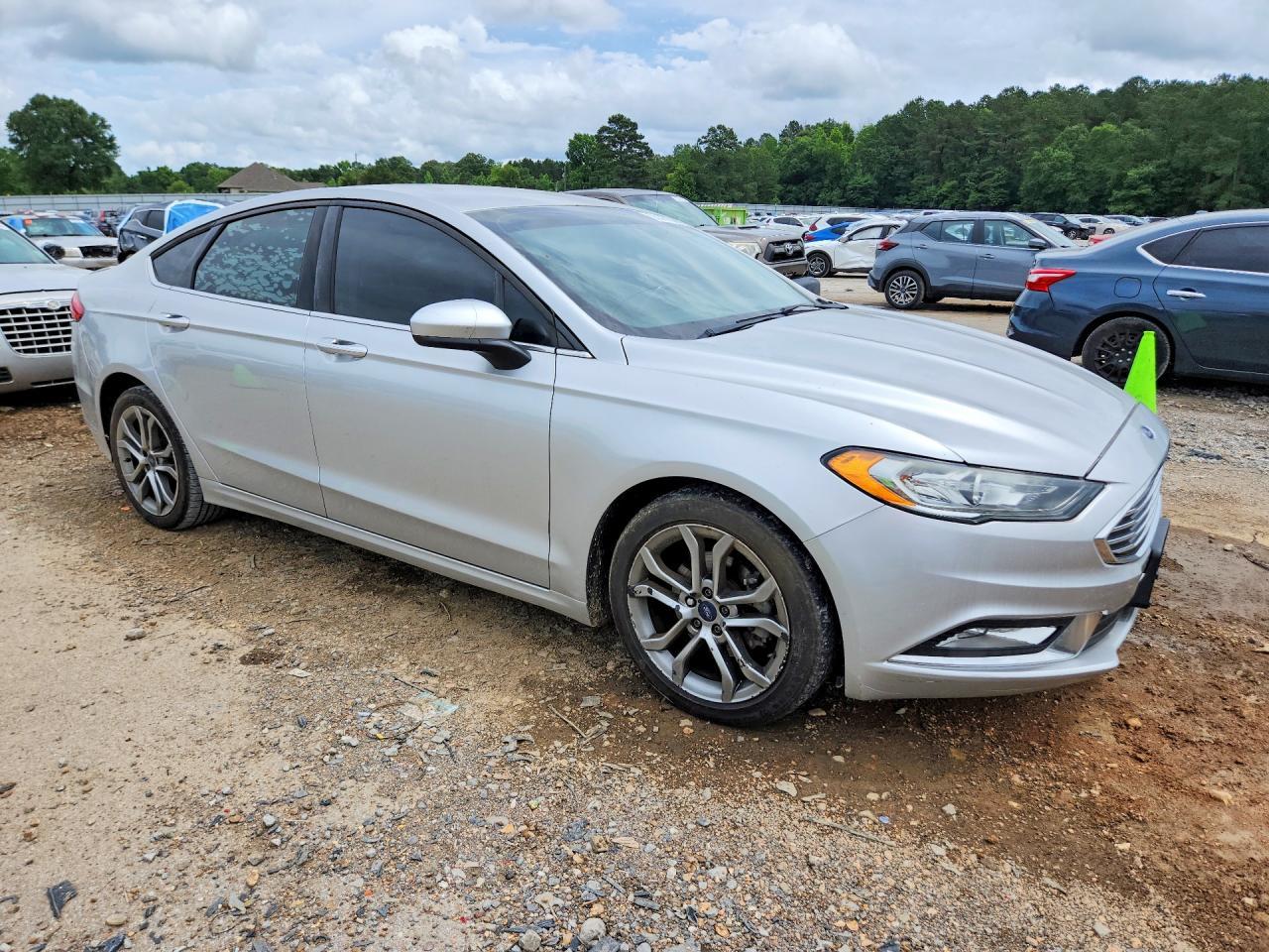 2017 Ford Fusion Se - Фото 4