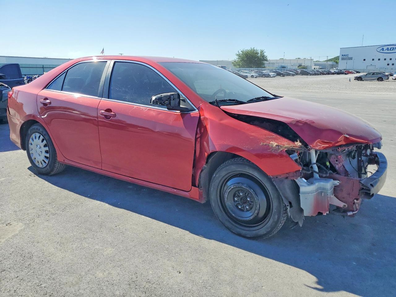 2012 Toyota Camry Le - Image 4