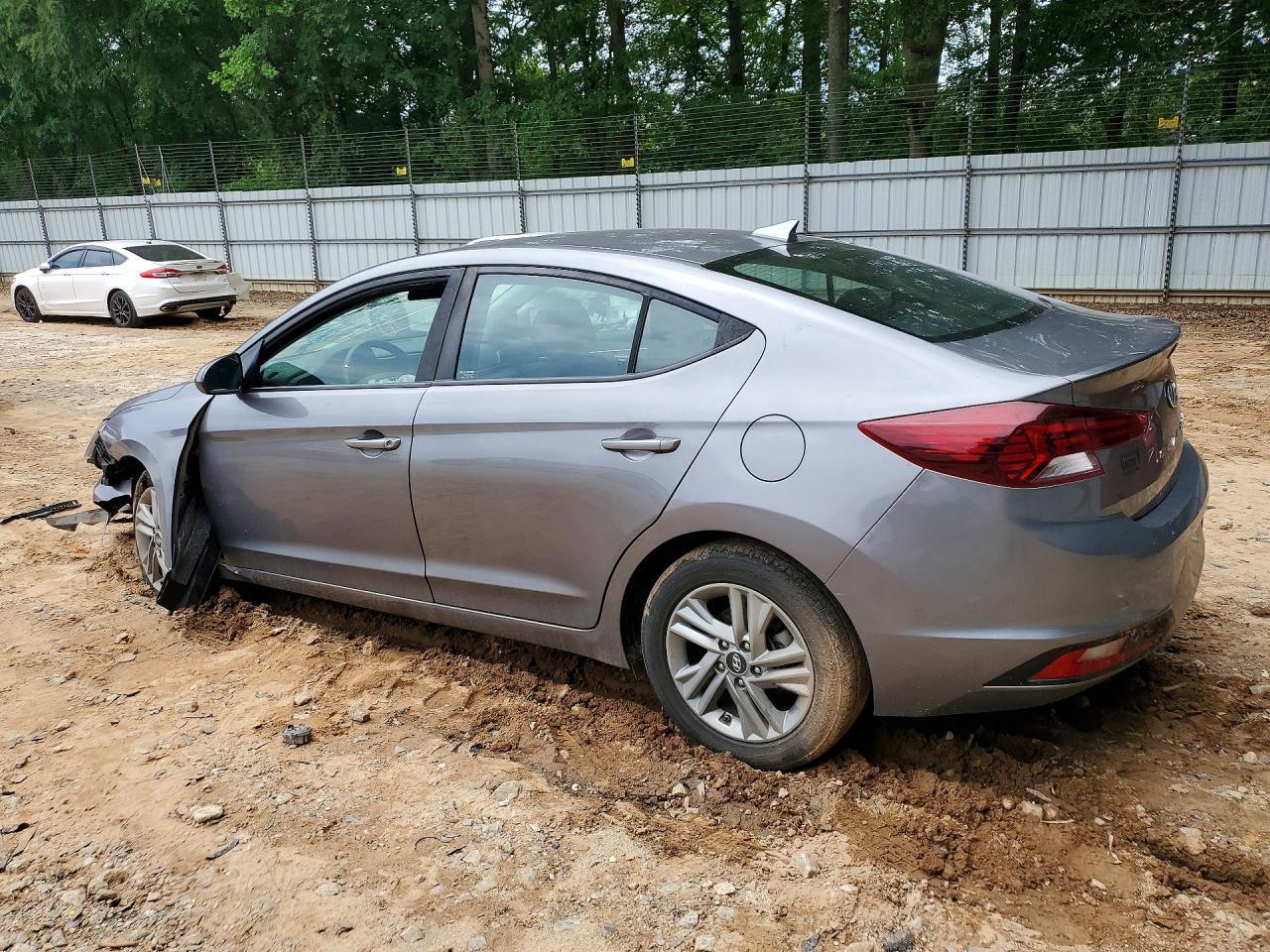 2020 Hyundai Elantra Sel - Фото 2