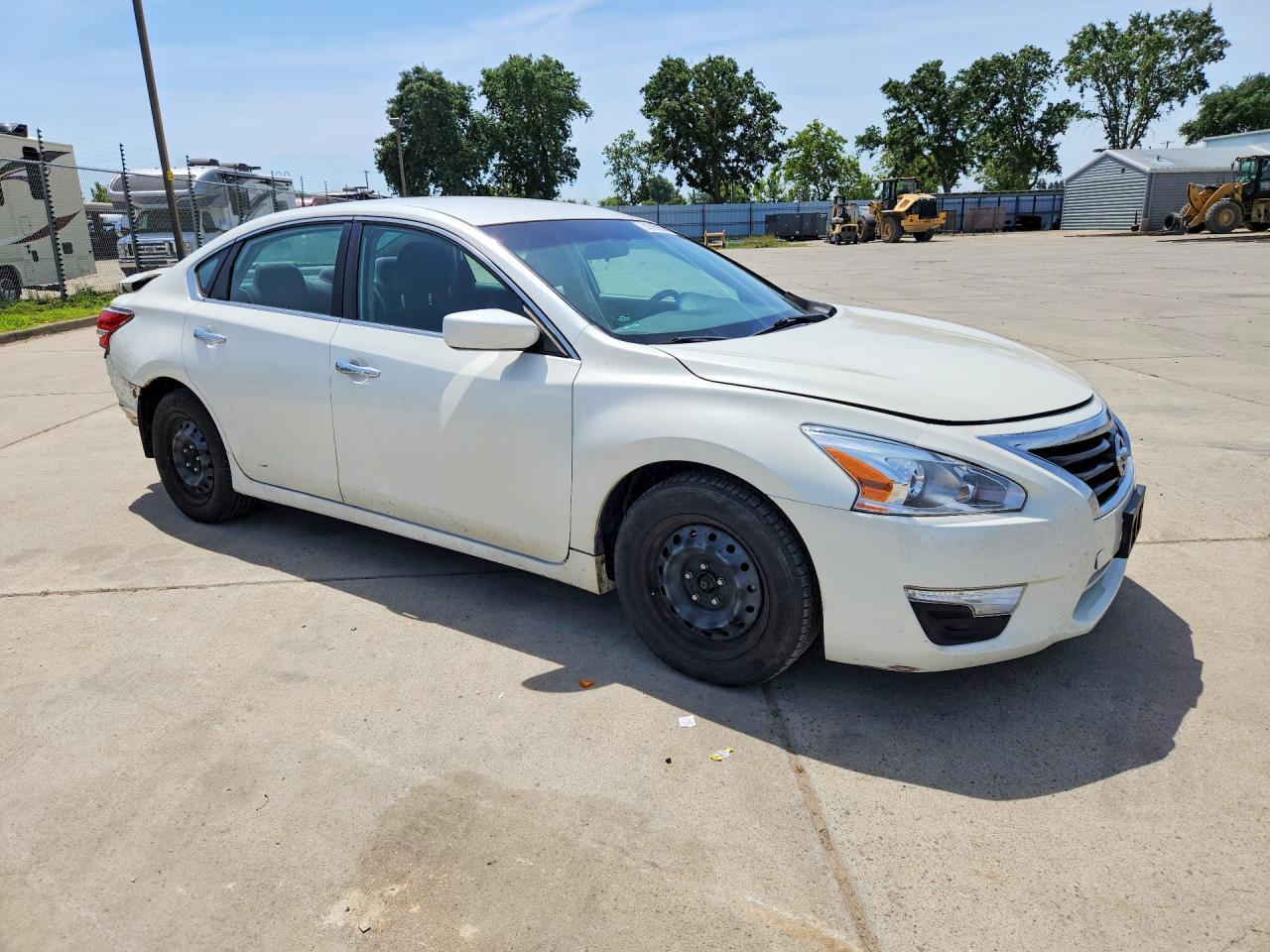 2014 Nissan Altima 2.5 S - Фото 4