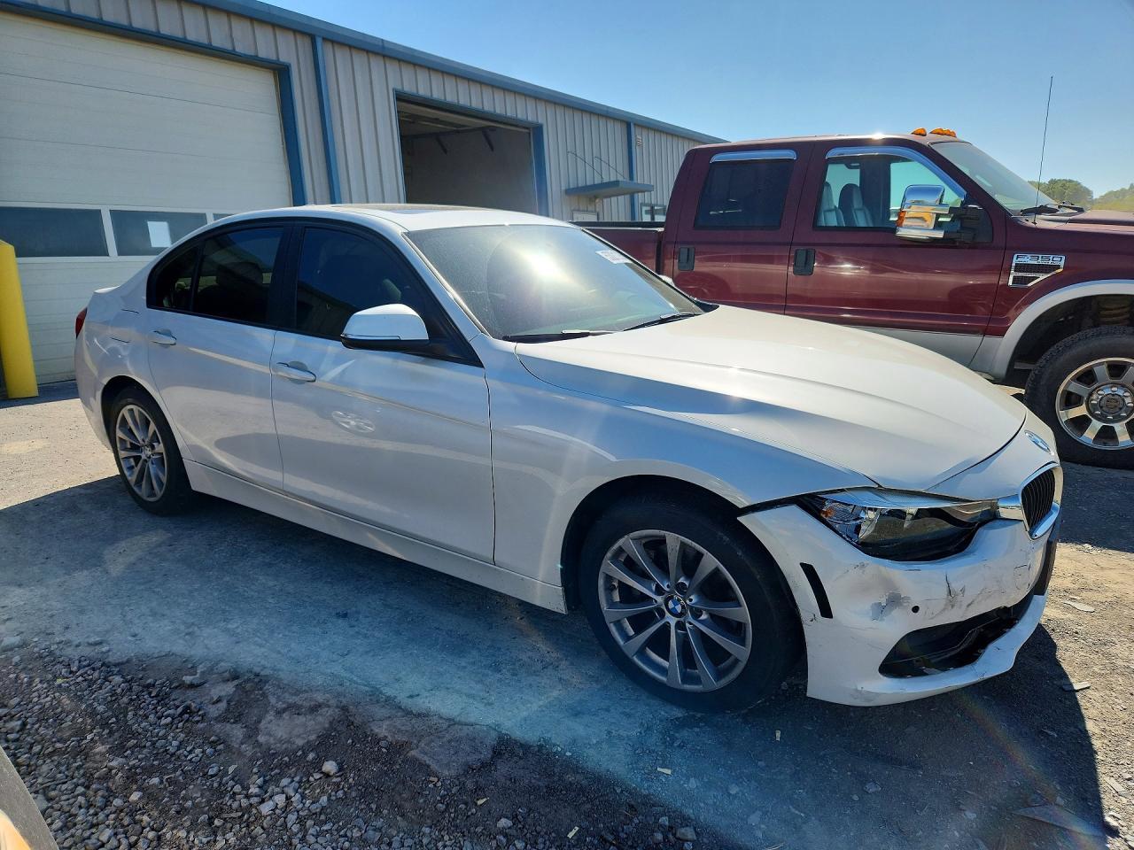 2016 BMW 320 Xi - Фото 4