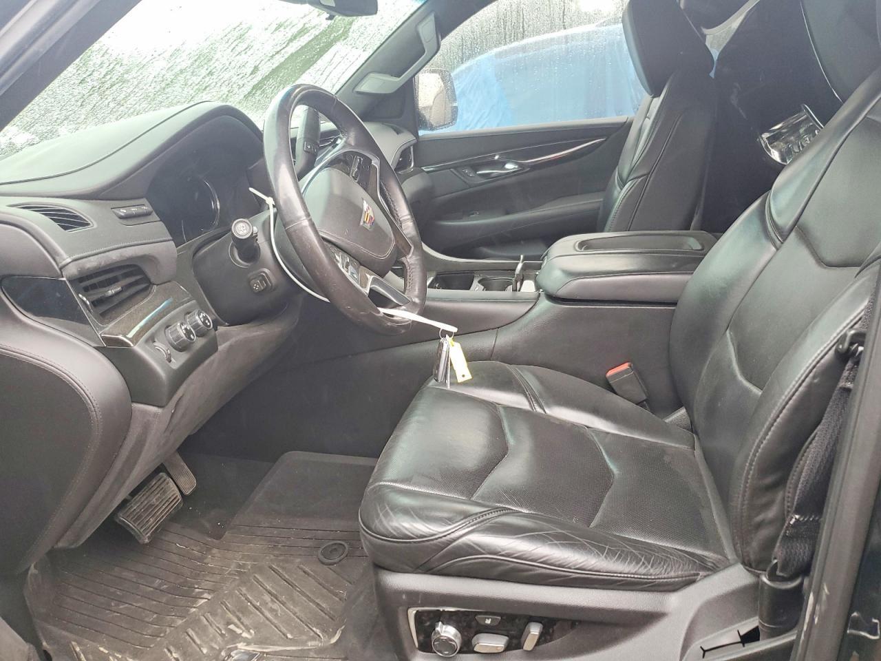 2018 Cadillac Escalade Platinum - Image 7