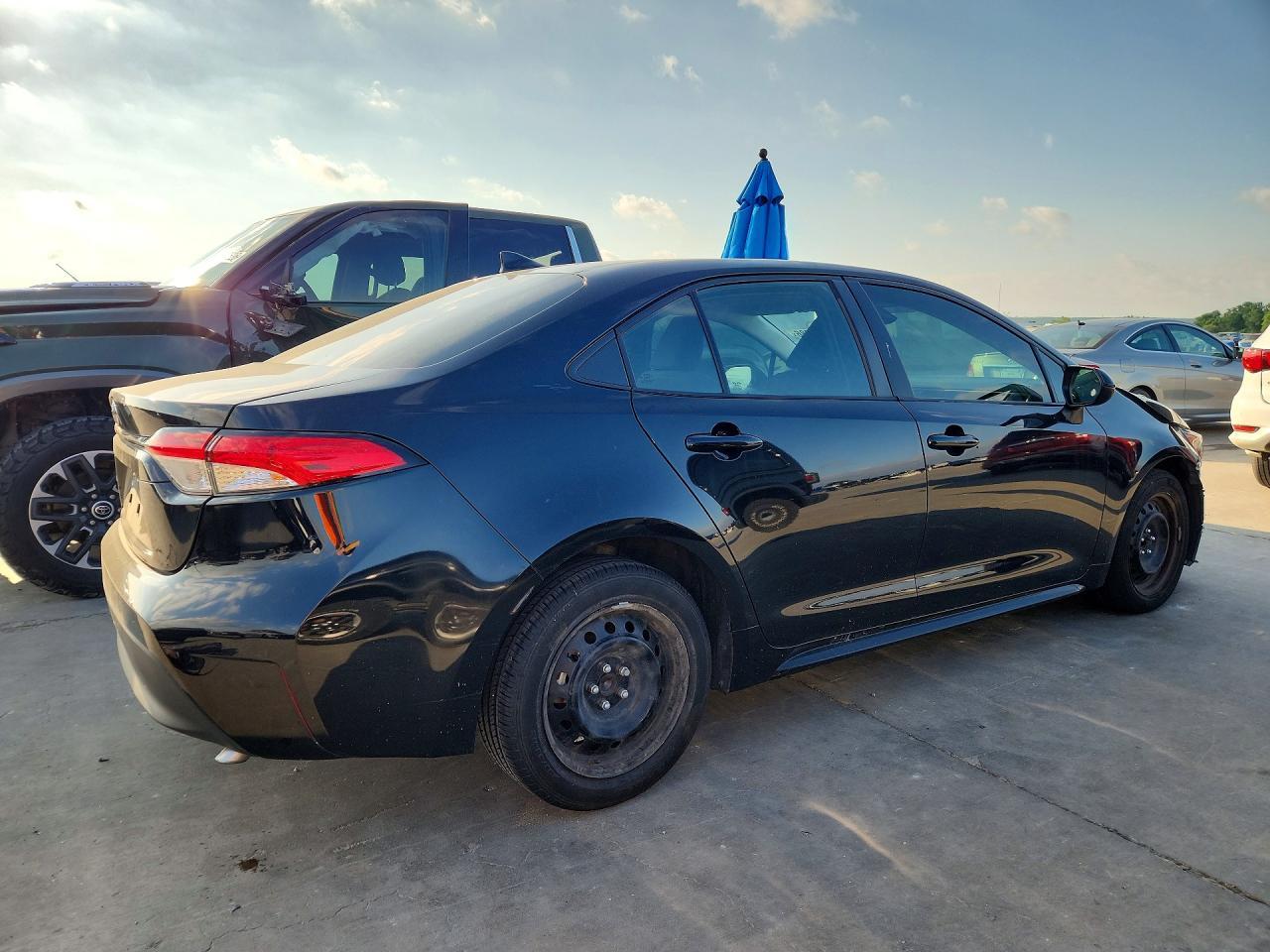 2024 Toyota Corolla Le - Фото 3