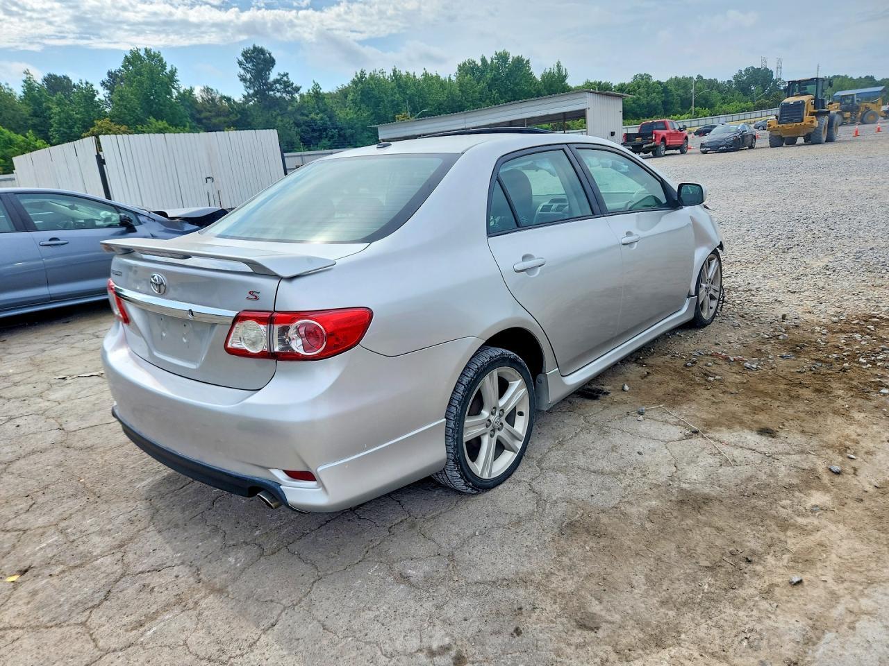 2013 Toyota Corolla S - Image 3