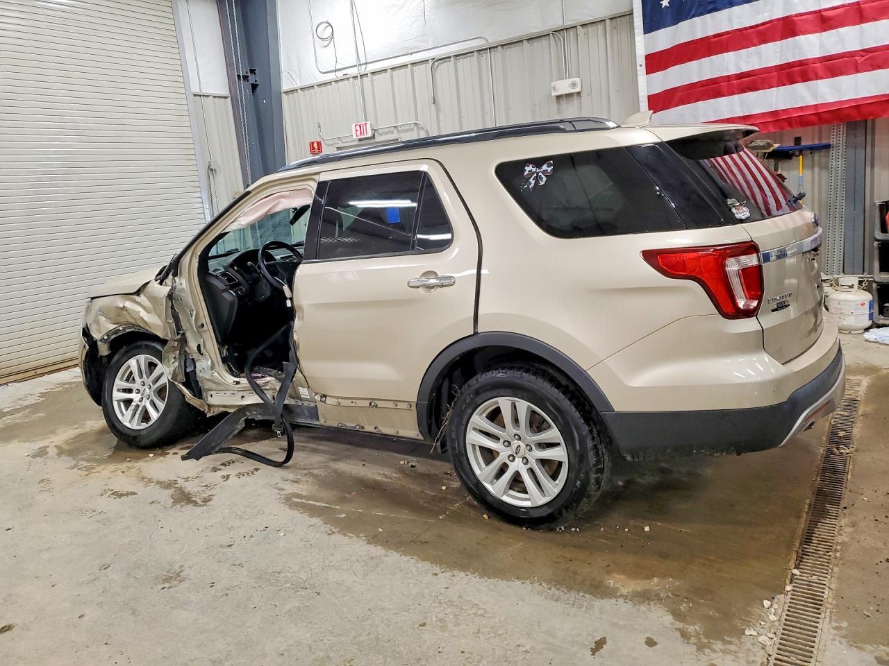 2017 Ford Explorer Limited - Фото 2
