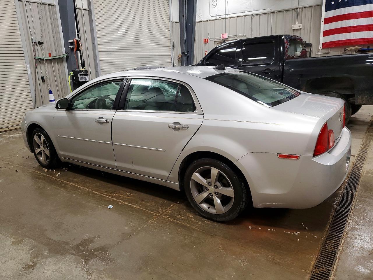 2012 Chevrolet Malibu 1Lt - Фото 2
