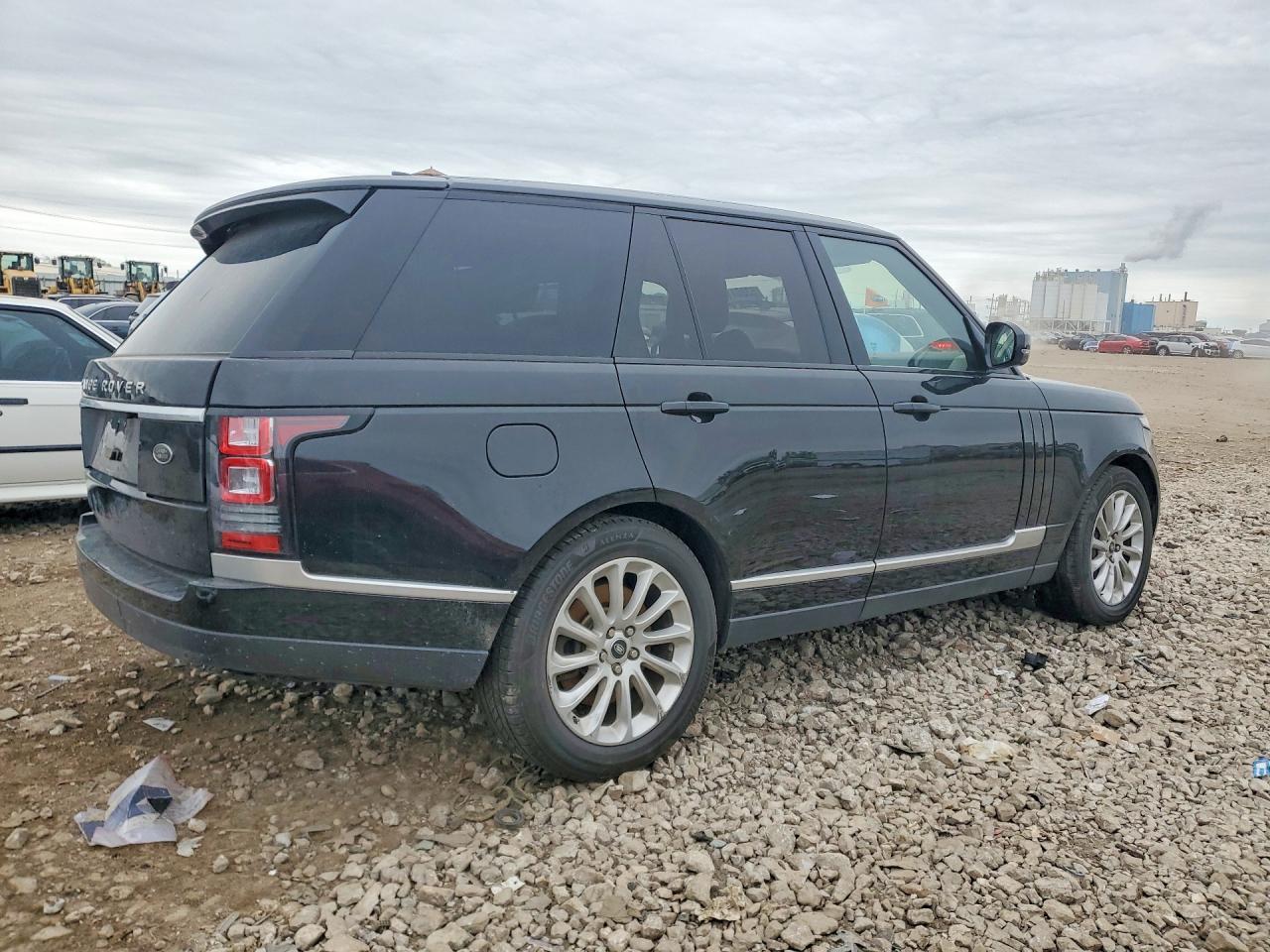 2017 Land Rover Range Rover Supercharged - Image 3