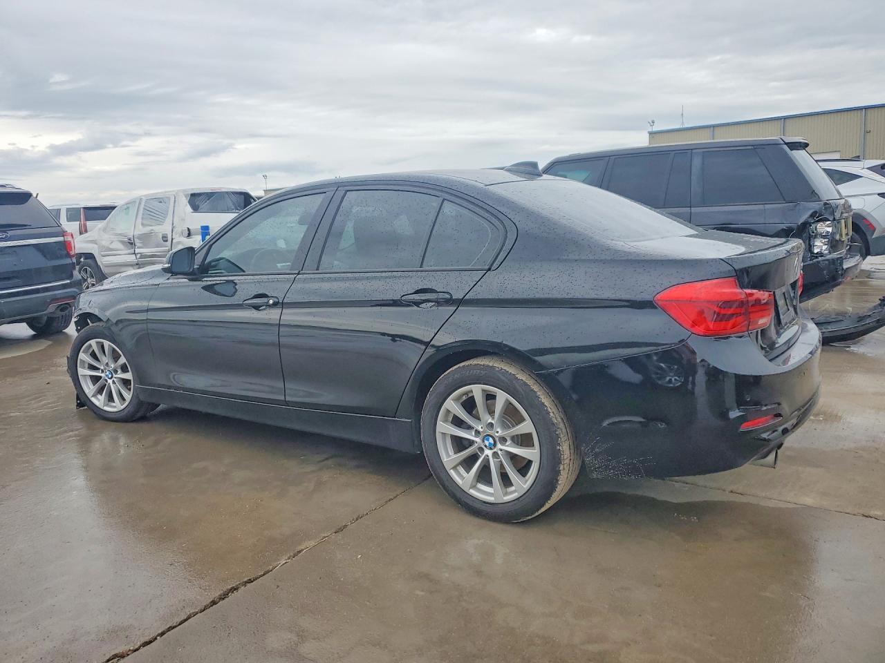 2016 BMW 320 I - Image 2