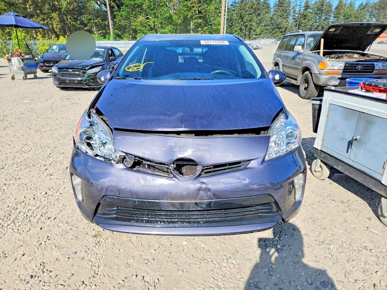 2015 Toyota Prius Two - Image 5