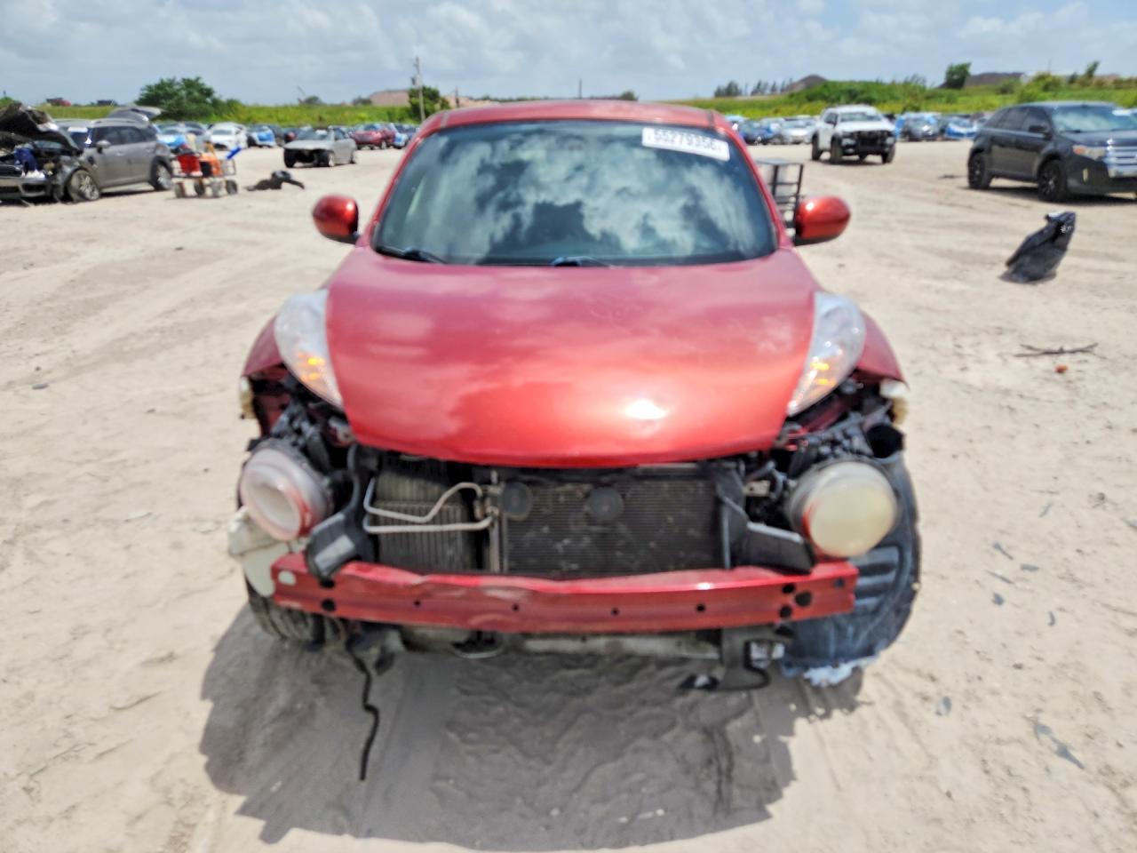 2011 Nissan Juke S - Фото 5