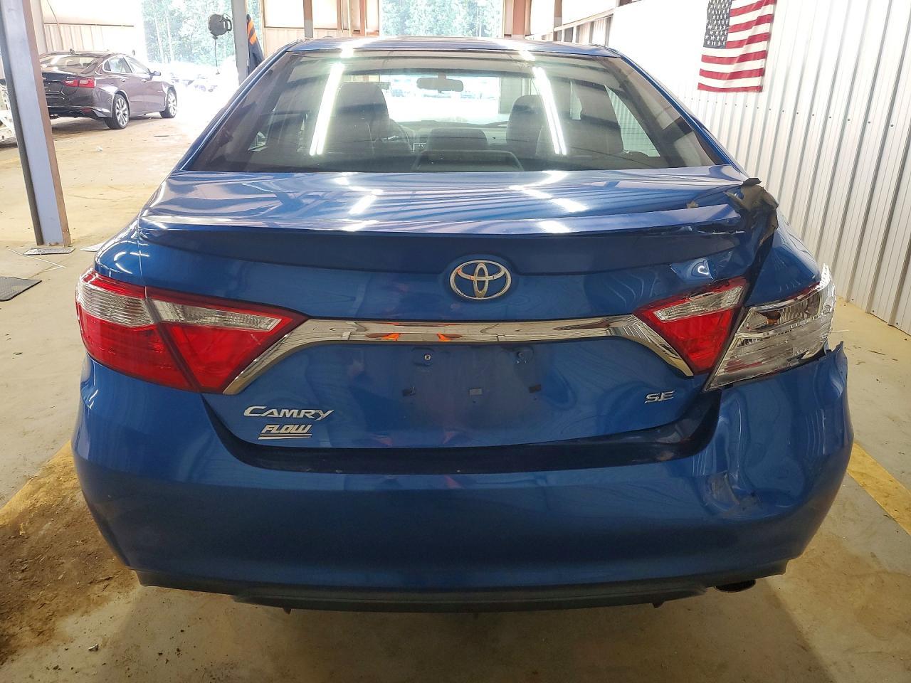 2017 Toyota Camry Se - Image 6