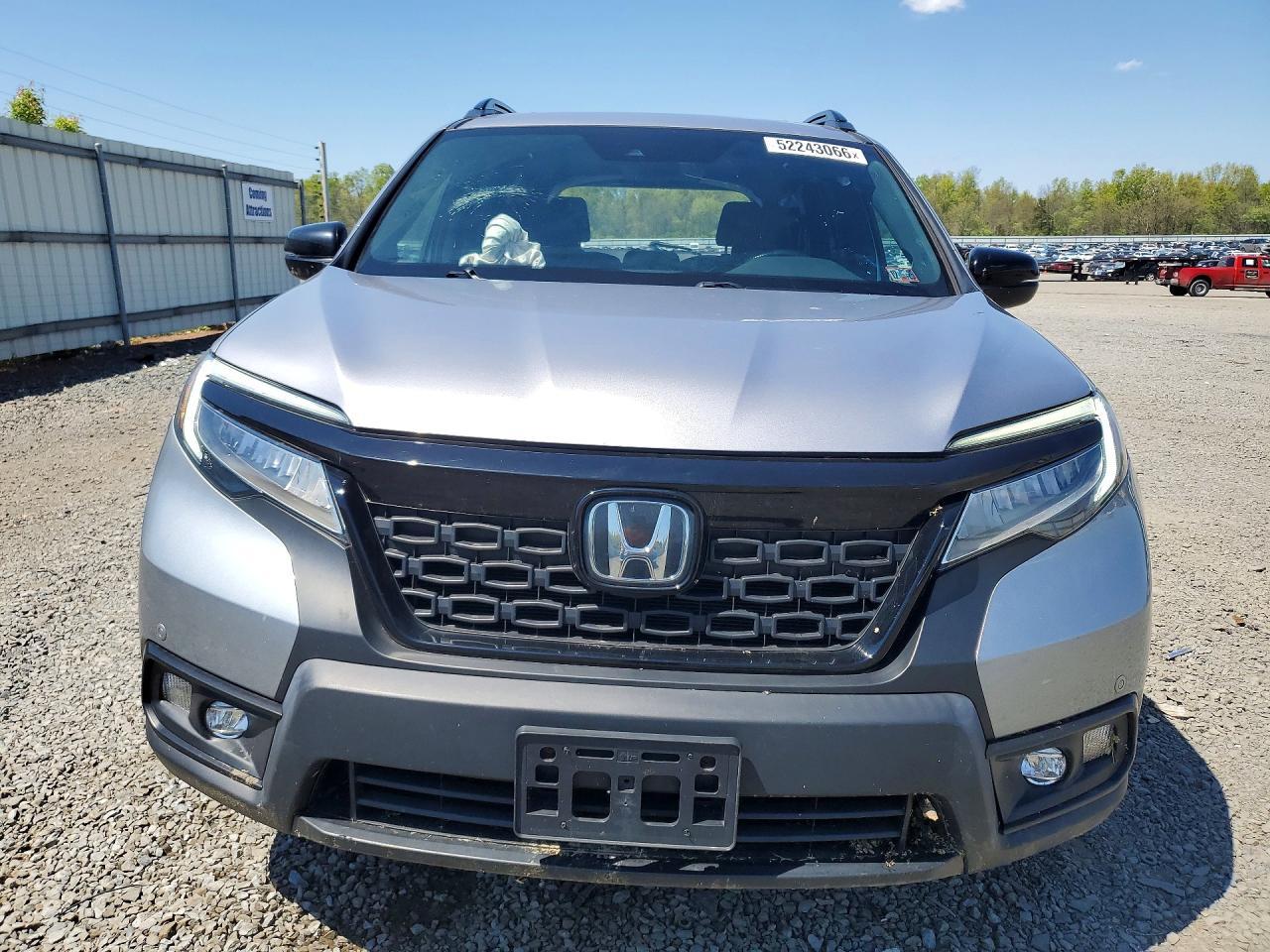 2020 Honda Passport Touring - Image 5
