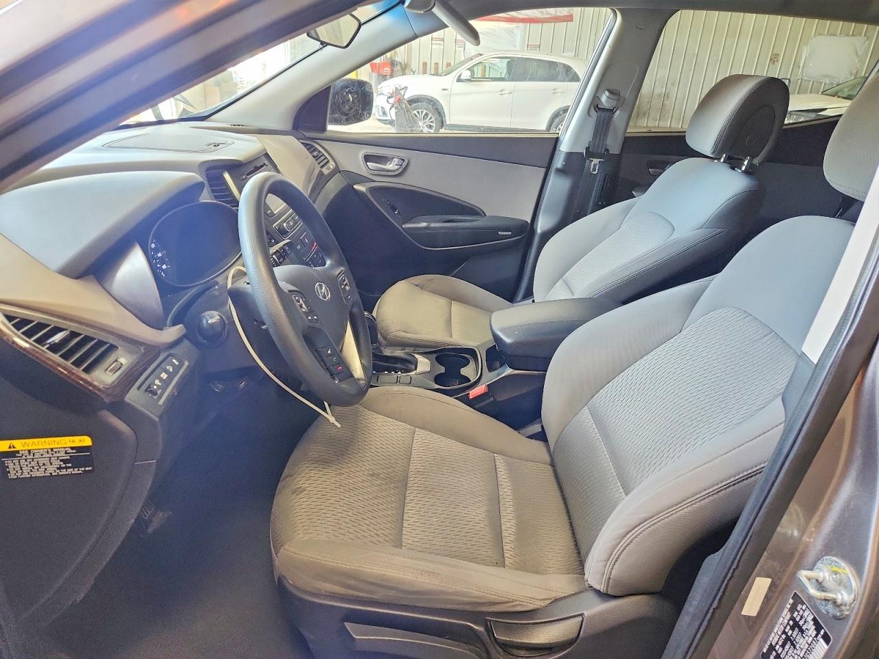 2018 Hyundai Santa Fe Sport 2.4L - Image 7