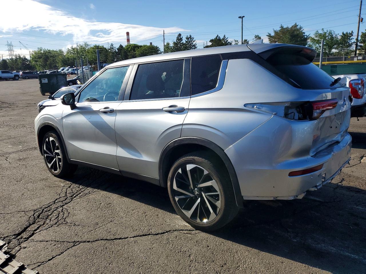 2022 Mitsubishi Outlander Es - Фото 2