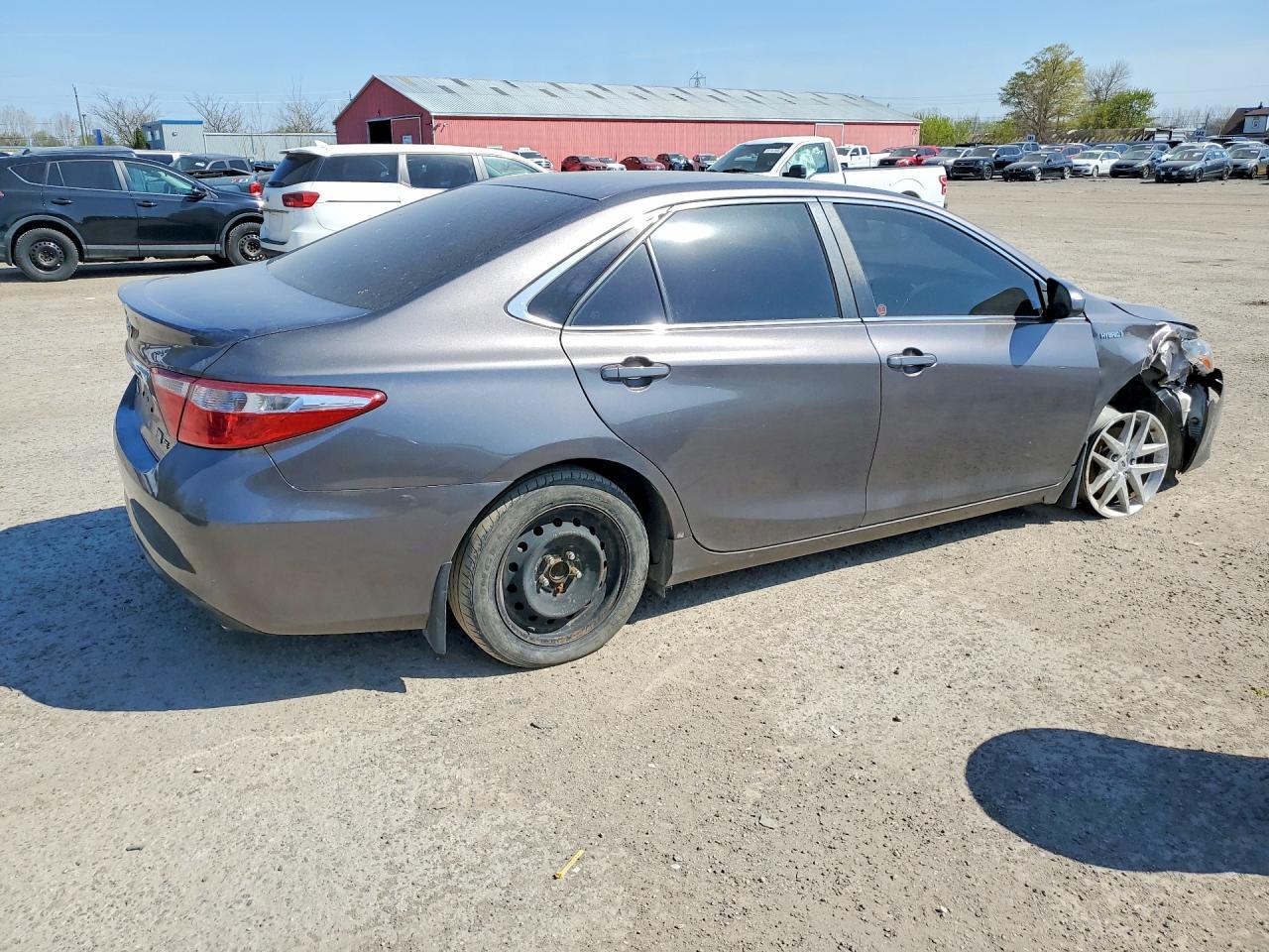 2017 Toyota Camry Hybrid Le - Фото 3