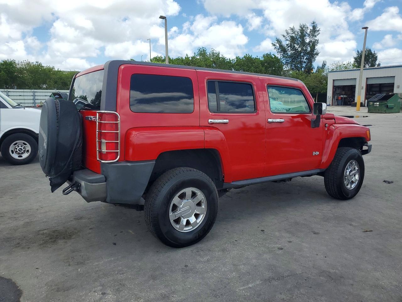 2006 Hummer H3 - Image 3