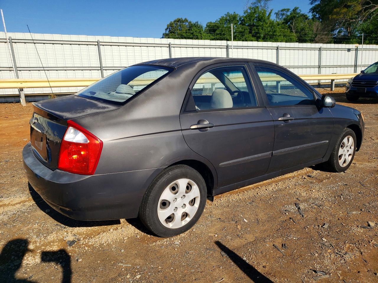 2004 Kia Spectra Lx - Фото 3