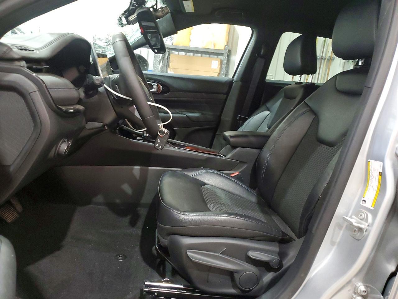 2026 Jeep Compass - Фото 7