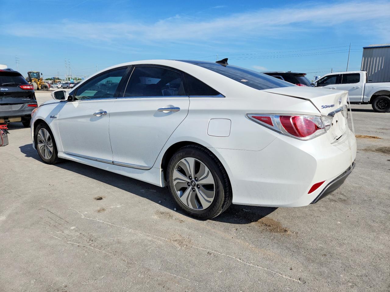 2015 Hyundai Sonata Hybrid Limited - Image 2