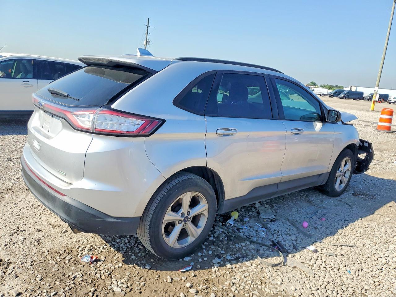 2017 Ford Edge Se - Image 3