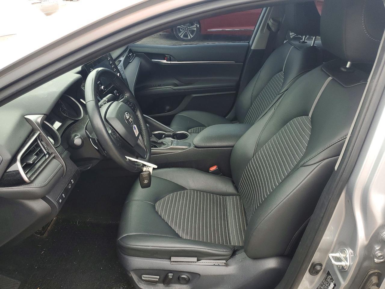2024 Toyota Camry Se - Фото 7