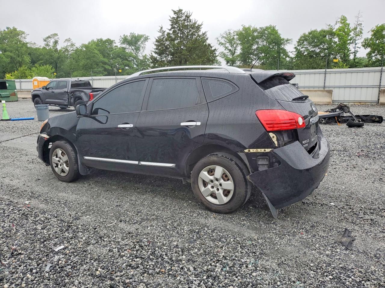2015 Nissan Rogue Select S - Фото 2