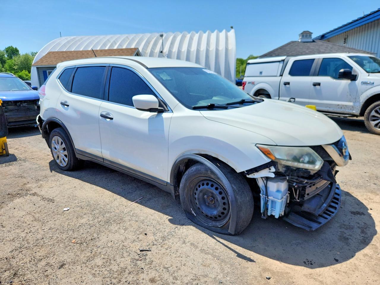 2016 Nissan Rogue S - Фото 4