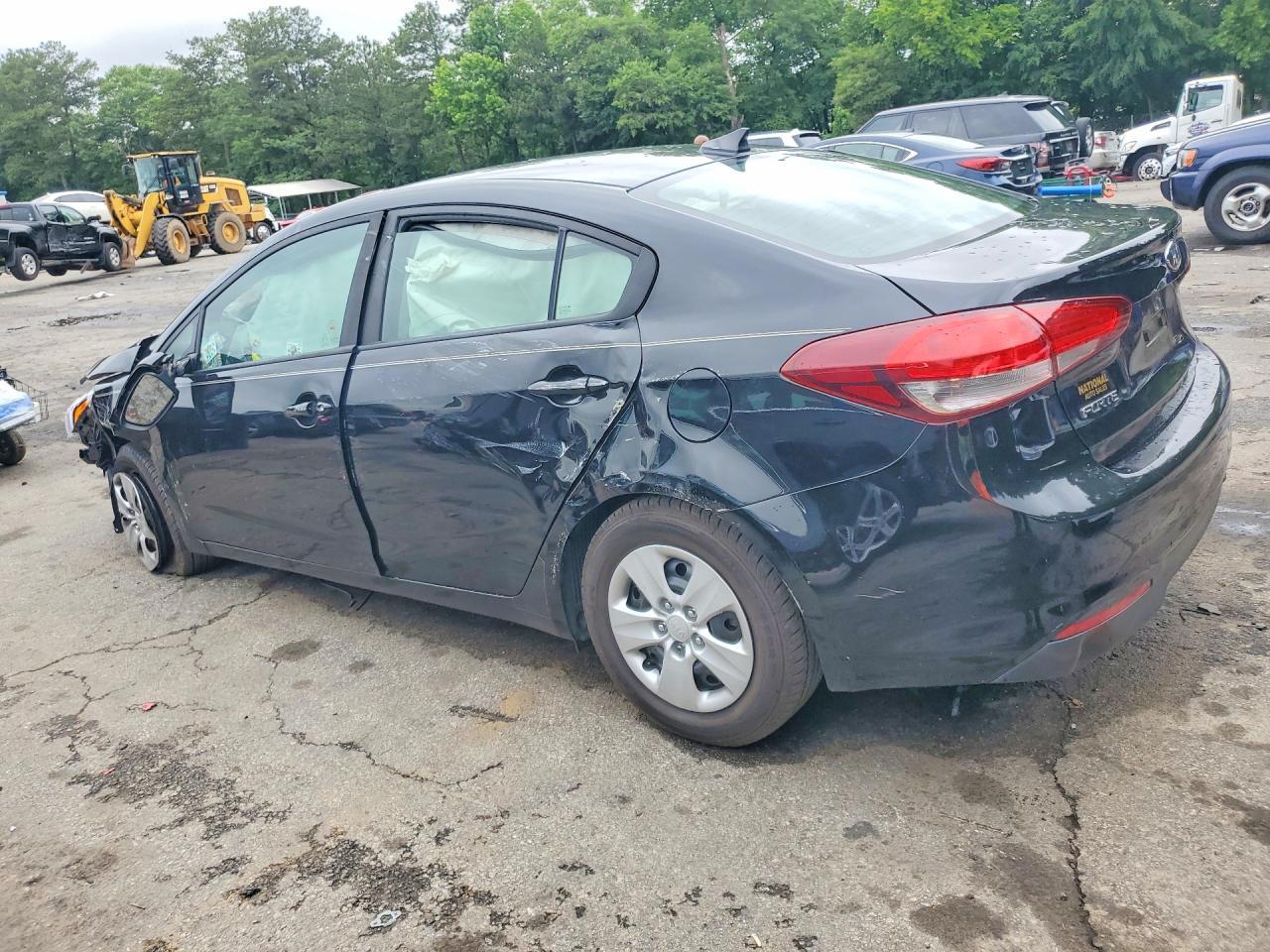 2018 Kia Forte Lx - Image 2