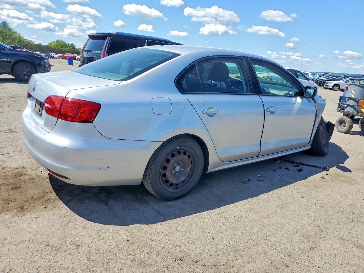 2012 Volkswagen Jetta 2.0T Option Package 2 - Image 3