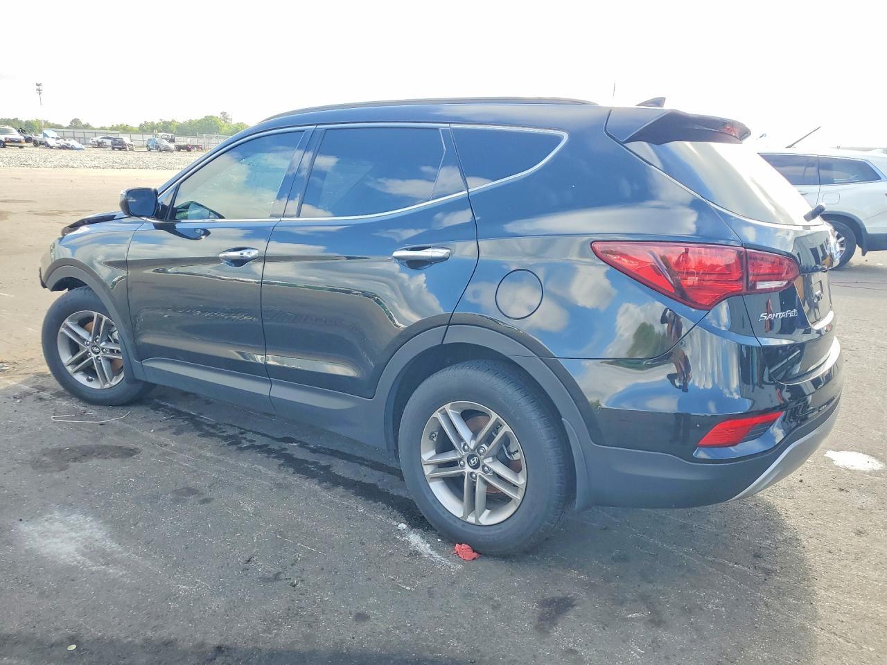 2018 Hyundai Santa Fe - Image 2